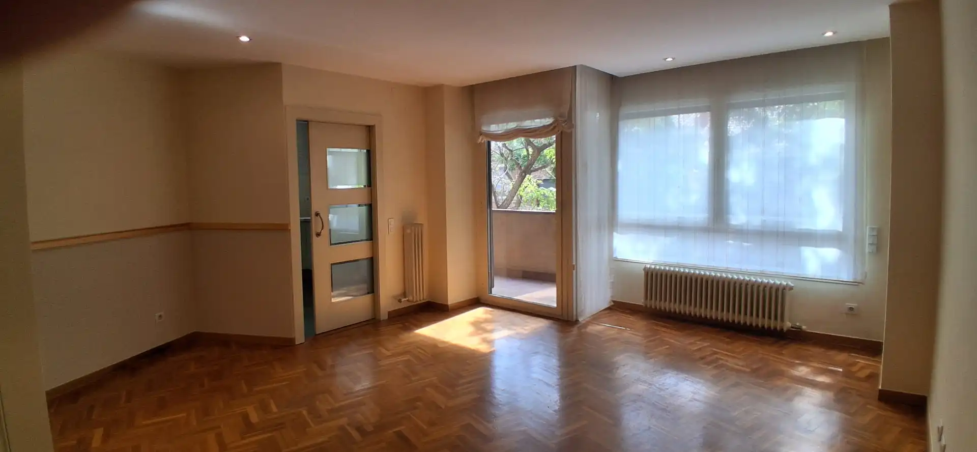Schlafzimmer von Wohnung zum Verkauf in Sabadell mit Heizung, Parkett und Ofen
