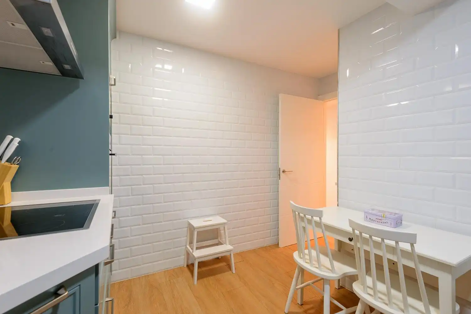 Cocina de Piso en venta en Oviedo  con Calefacción y Parquet