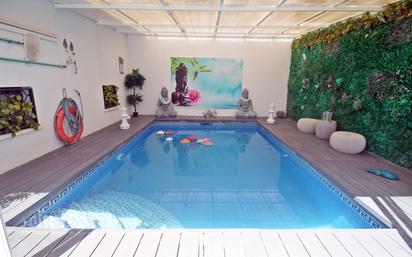 Swimming pool of House or chalet for sale in Benalmádena  with Air Conditioner, Terrace and Swimming Pool