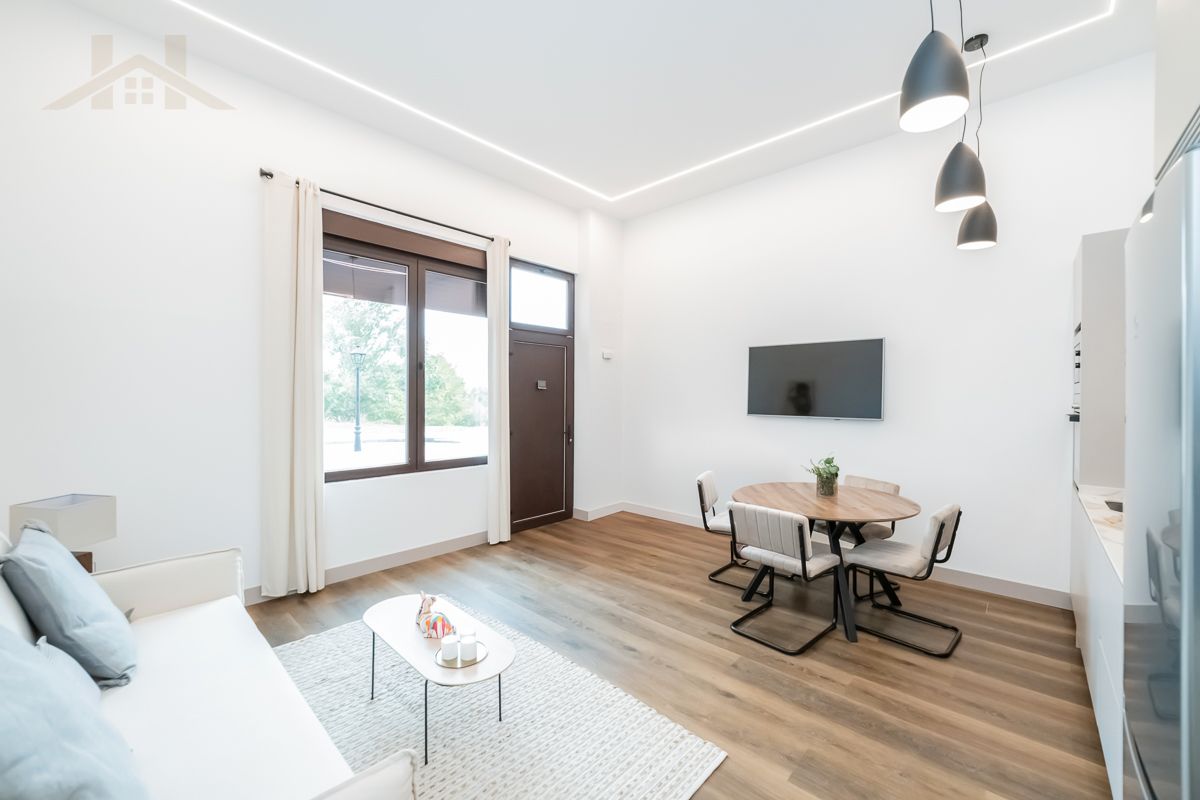 Living room of Planta baja for sale in Brunete  with Air Conditioner, Furnished and Oven