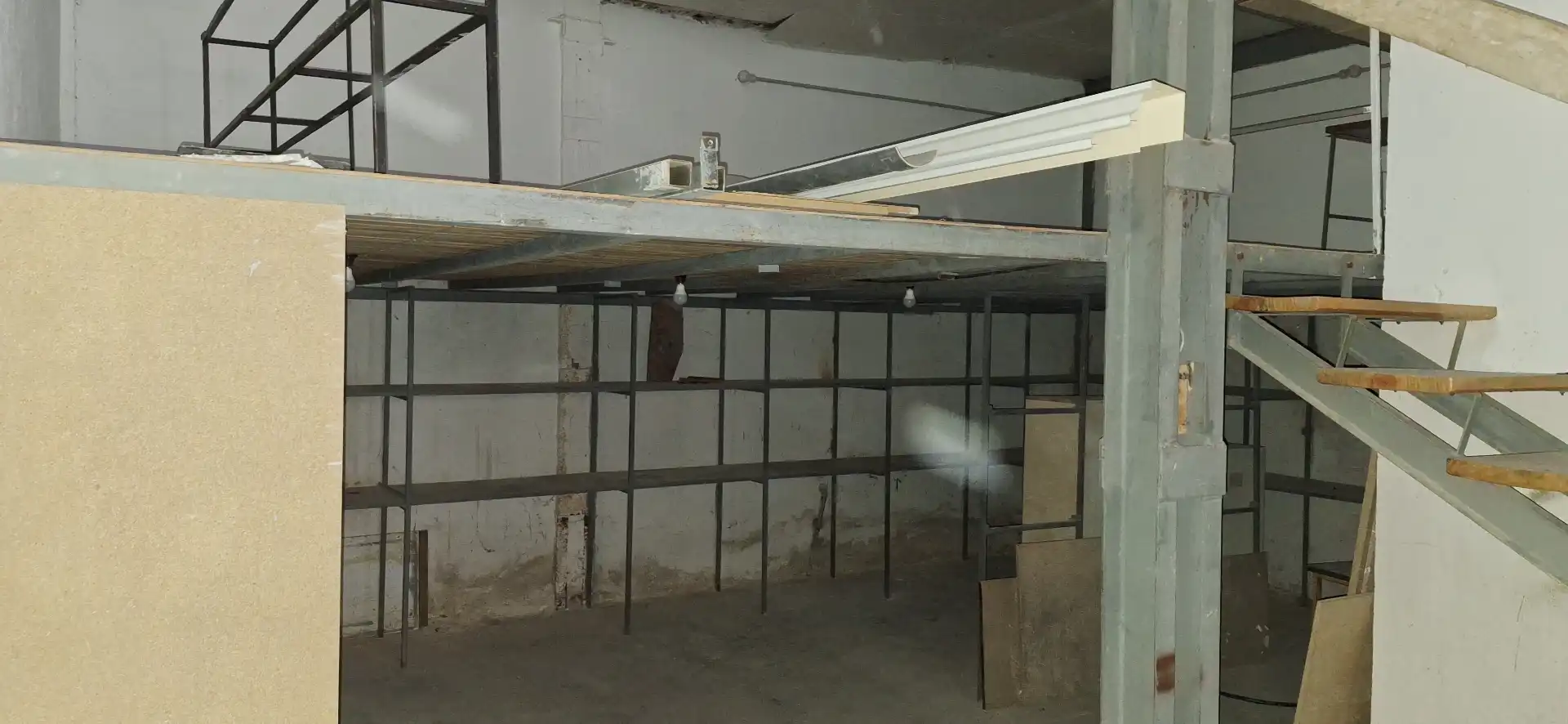 Local en venta en Calle Real, Barriada Militar 2 de Mayo - Capiscol