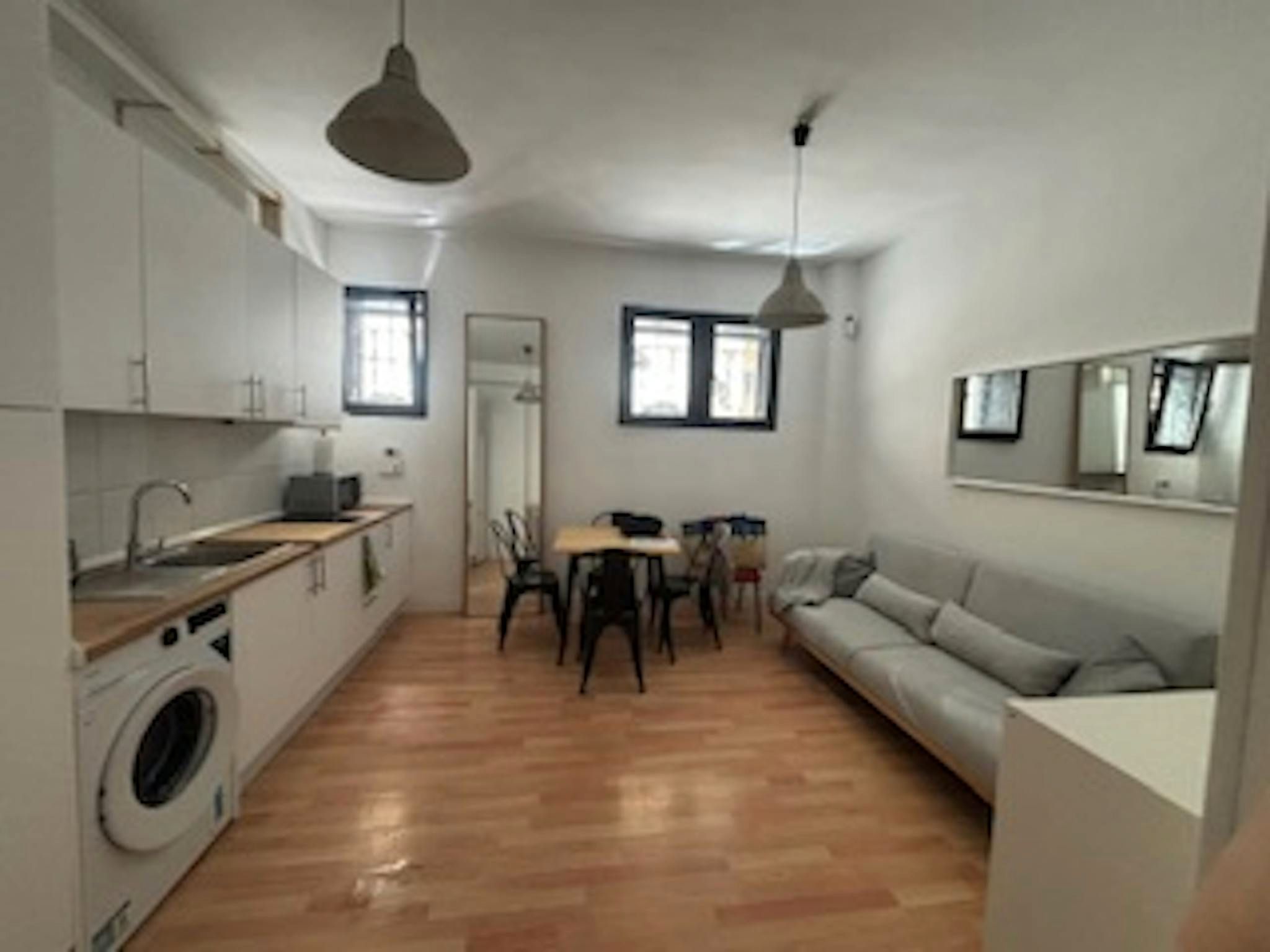 Exterior view of Flat to rent in  Madrid Capital  with Air Conditioner, Heating and Furnished