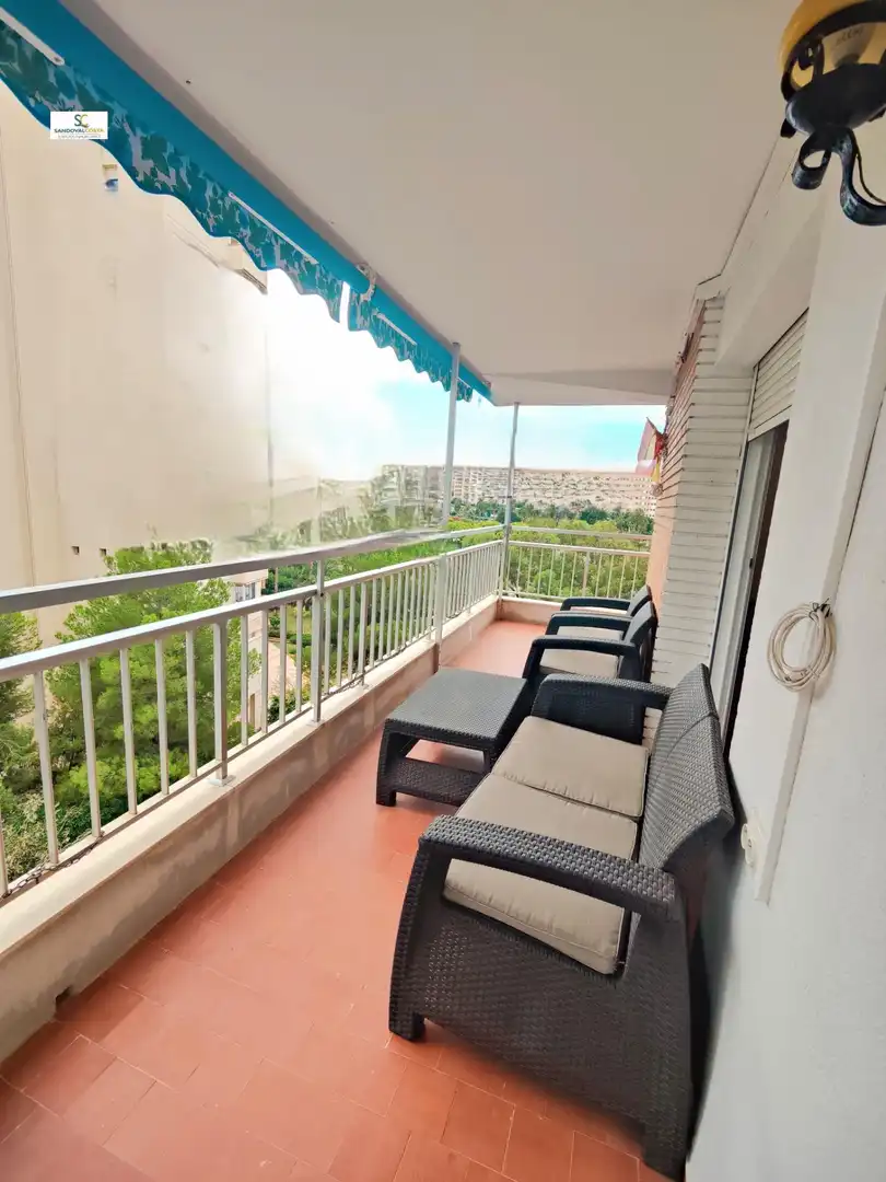 Terraza de Piso en venta en Alicante / Alacant con Terraza, Trastero y Piscina comunitaria