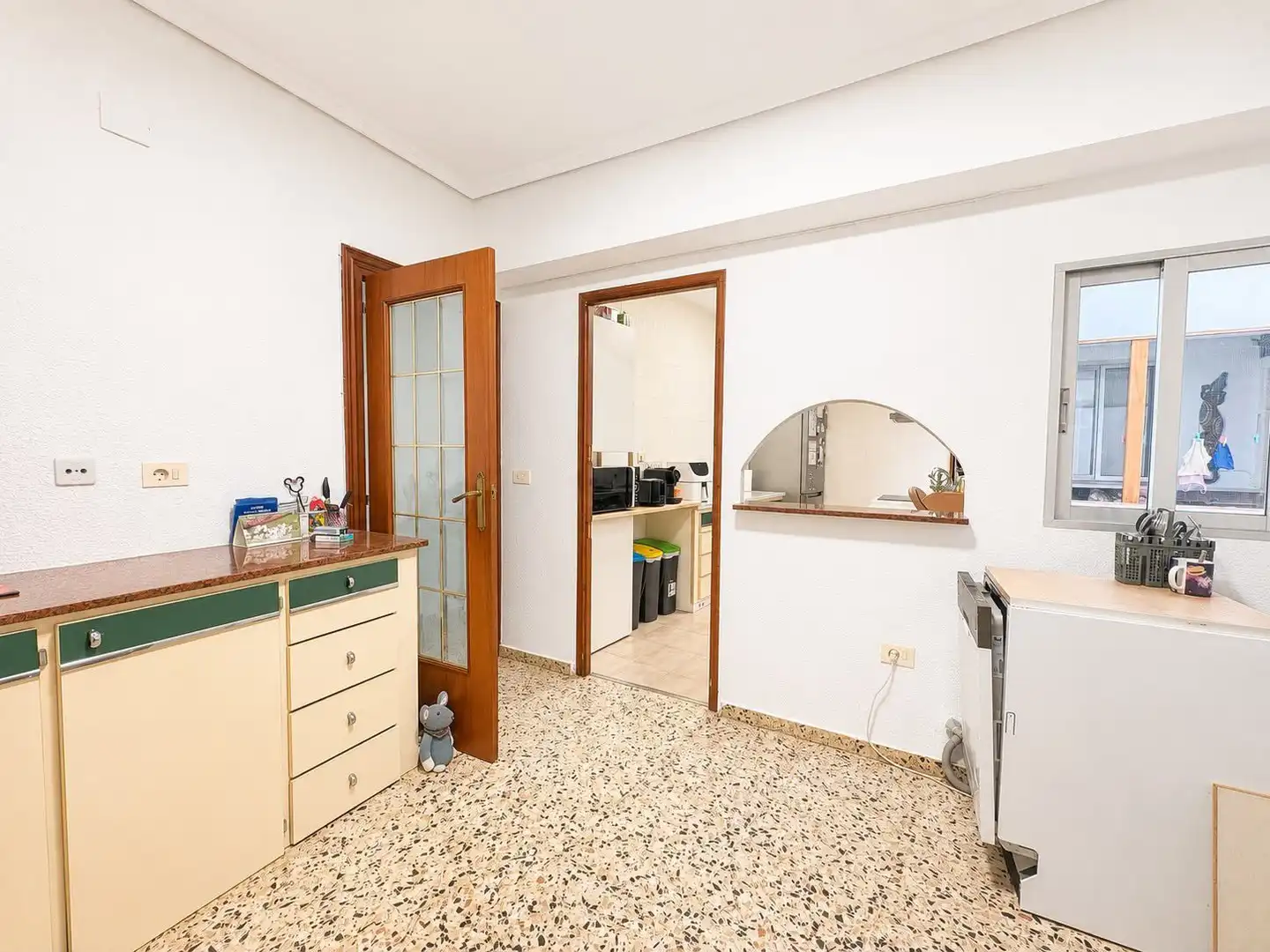 Kitchen of Flat for sale in Sueca  with Air Conditioner and Storage room