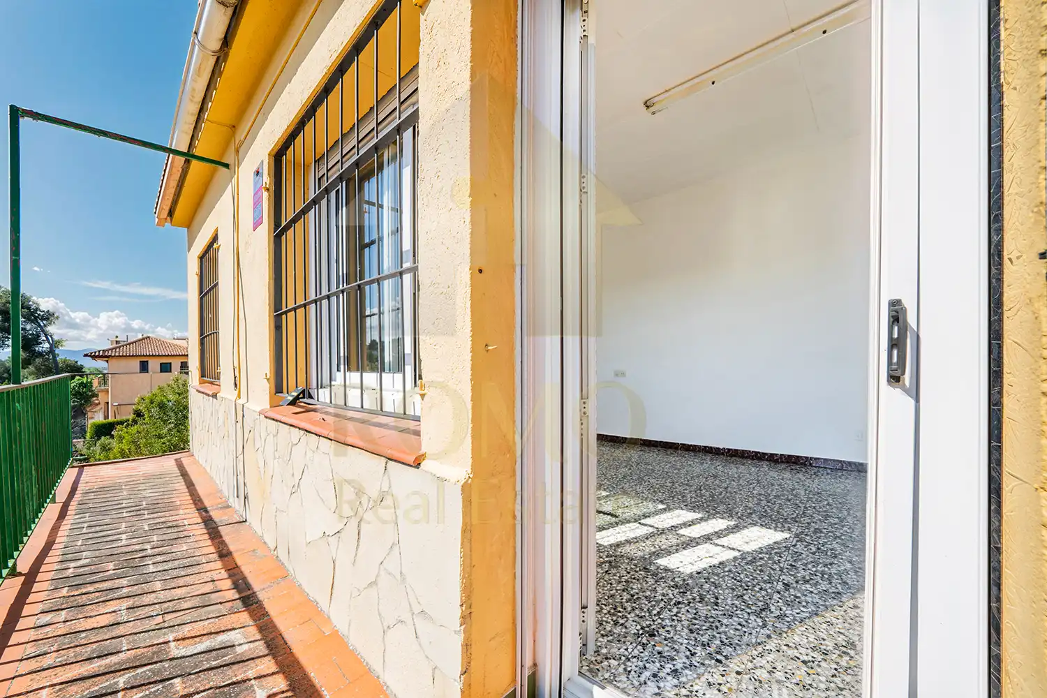 Vista exterior de Casa o chalet en venta en Lliçà d'Amunt con Calefacción, Jardín privado y Terraza