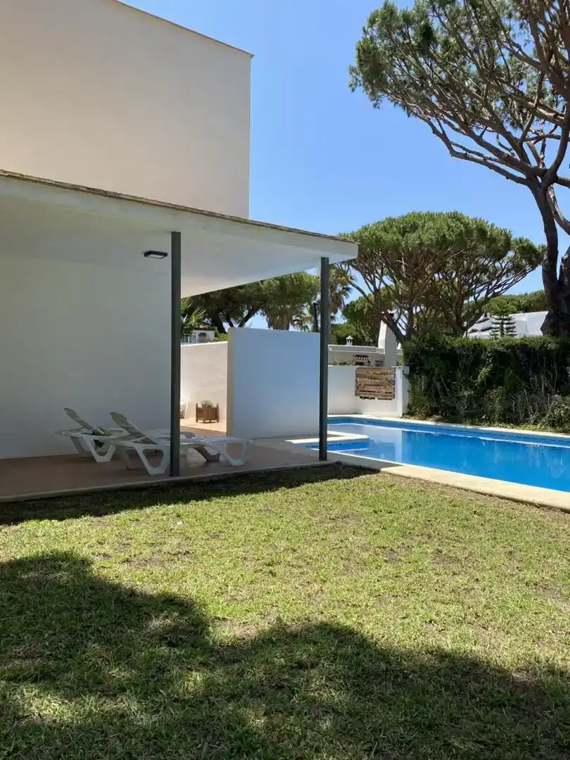 Schwimmbecken von Wohnung zur Miete in Conil de la Frontera mit Privatgarten, Schwimmbad und Möbliert