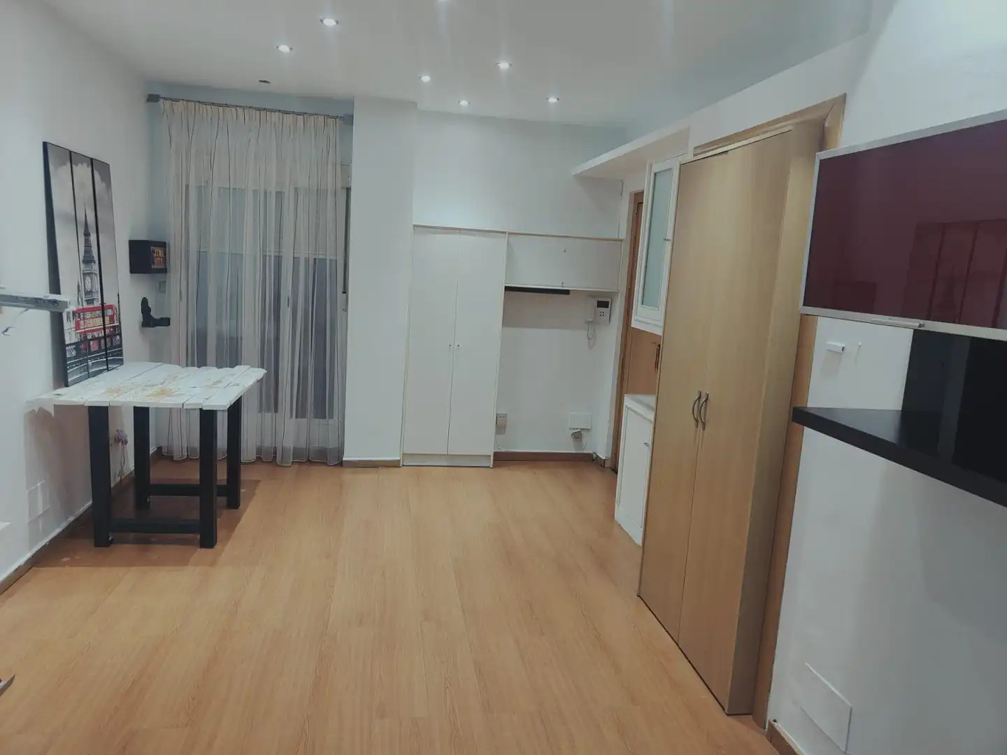 Cuina de Apartament de lloguer en Zaragoza amb Calefacció, Parquet i Moblat