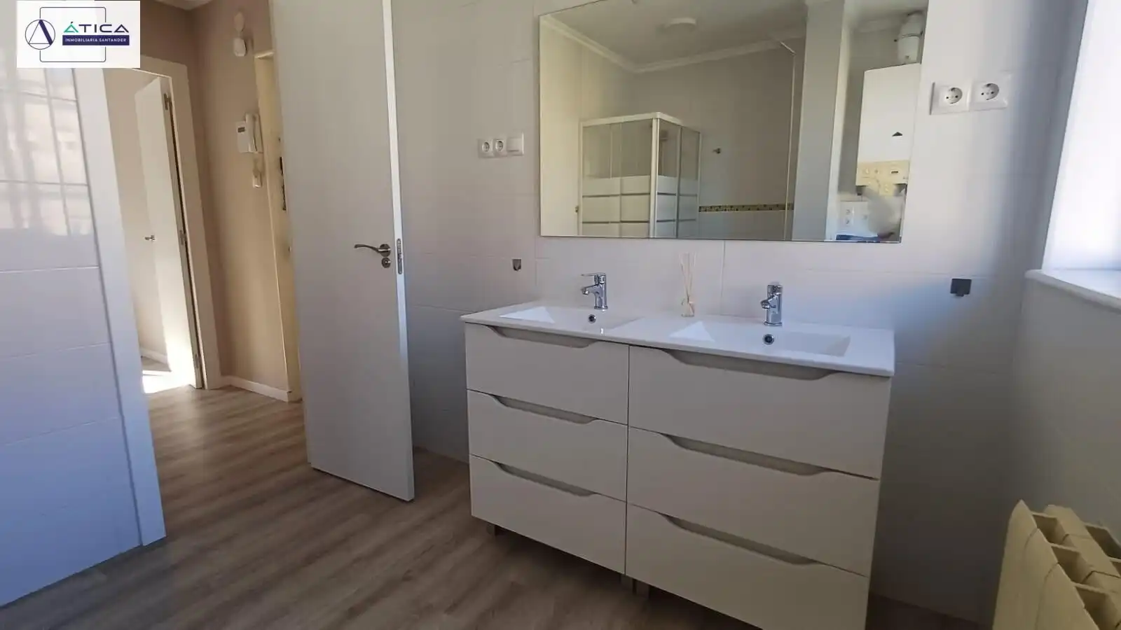 Bathroom of Flat for sale in Santander  with Heating