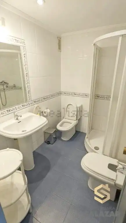 Flat with terrace to rent in Sabino Arana Etorbidea, imagen 10