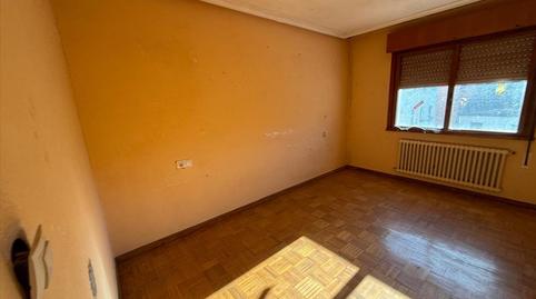 Foto 5 de Piso en venta en Av Francisco Cabrera, Aller, Asturias