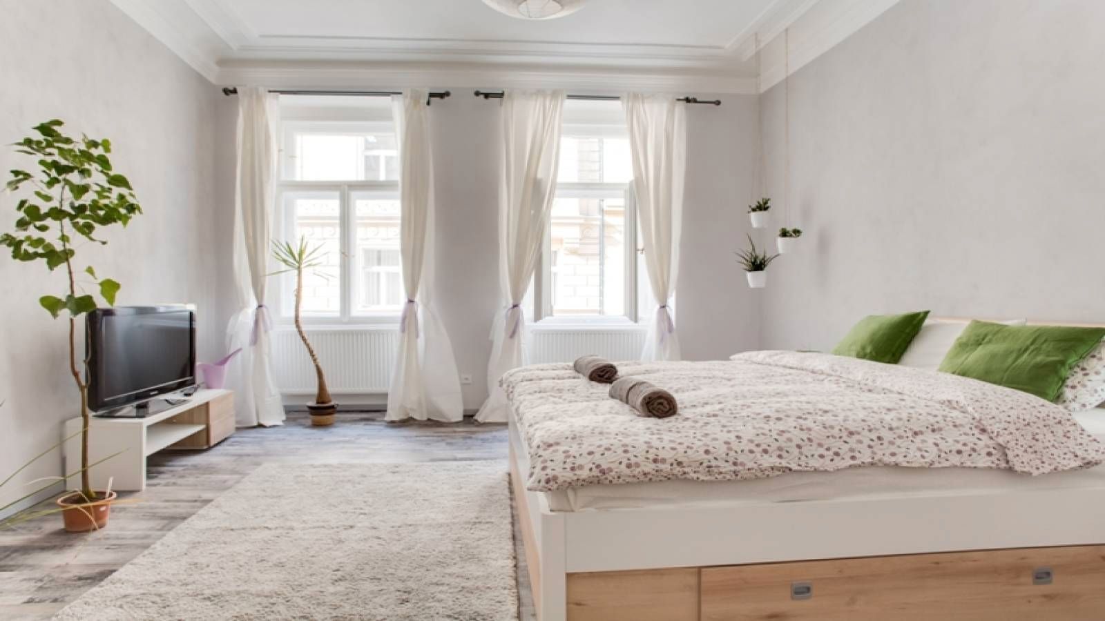 Habitación de Piso de alquiler en  Pamplona / Iruña con Amueblado y Se aceptan mascotas