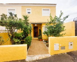 Vista exterior de Casa o xalet en venda en L'Alfàs del Pi amb Aire condicionat, Jardí privat i Terrassa