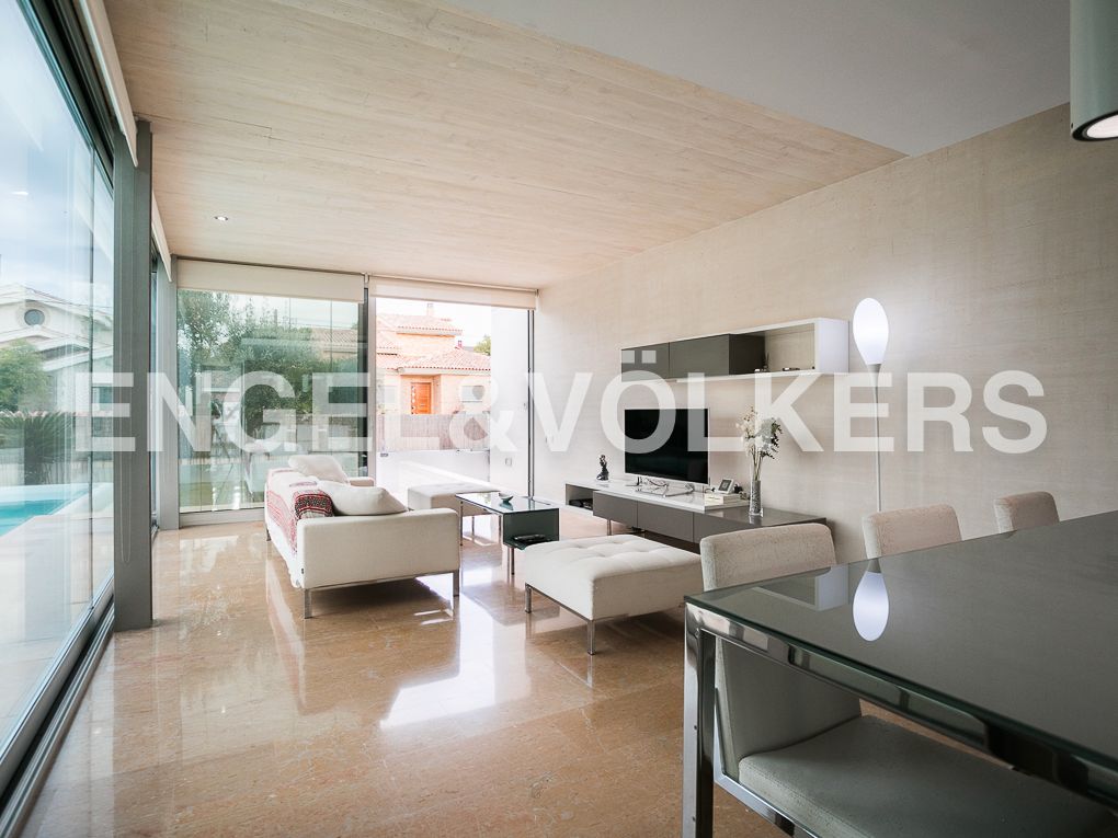 Living room of House or chalet for sale in Riba-roja de Túria  with Air Conditioner, Heating and Private garden