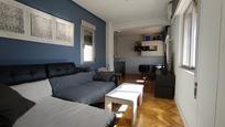 Living room of Flat for sale in  Madrid Capital  with Air Conditioner and Terrace