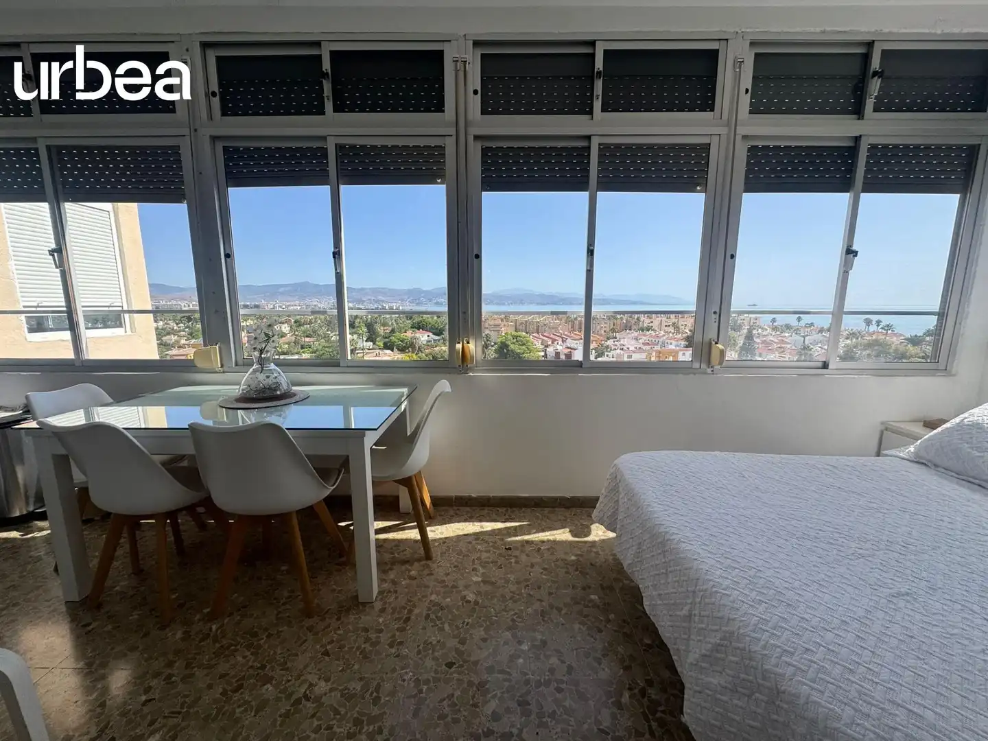 Schlafzimmer von Wohnungen zur Miete in Málaga mit Gemeinschaftspool