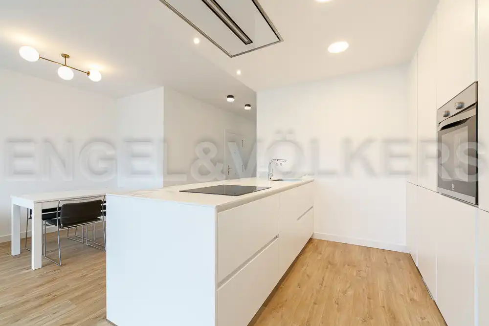 Kitchen of Flat for rent in Vigo   with Heating and Furnished