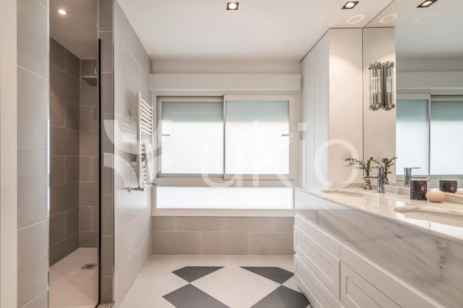 Baño de Apartamento de alquiler en Madrid con Aire acondicionado, Calefacción y Amueblado