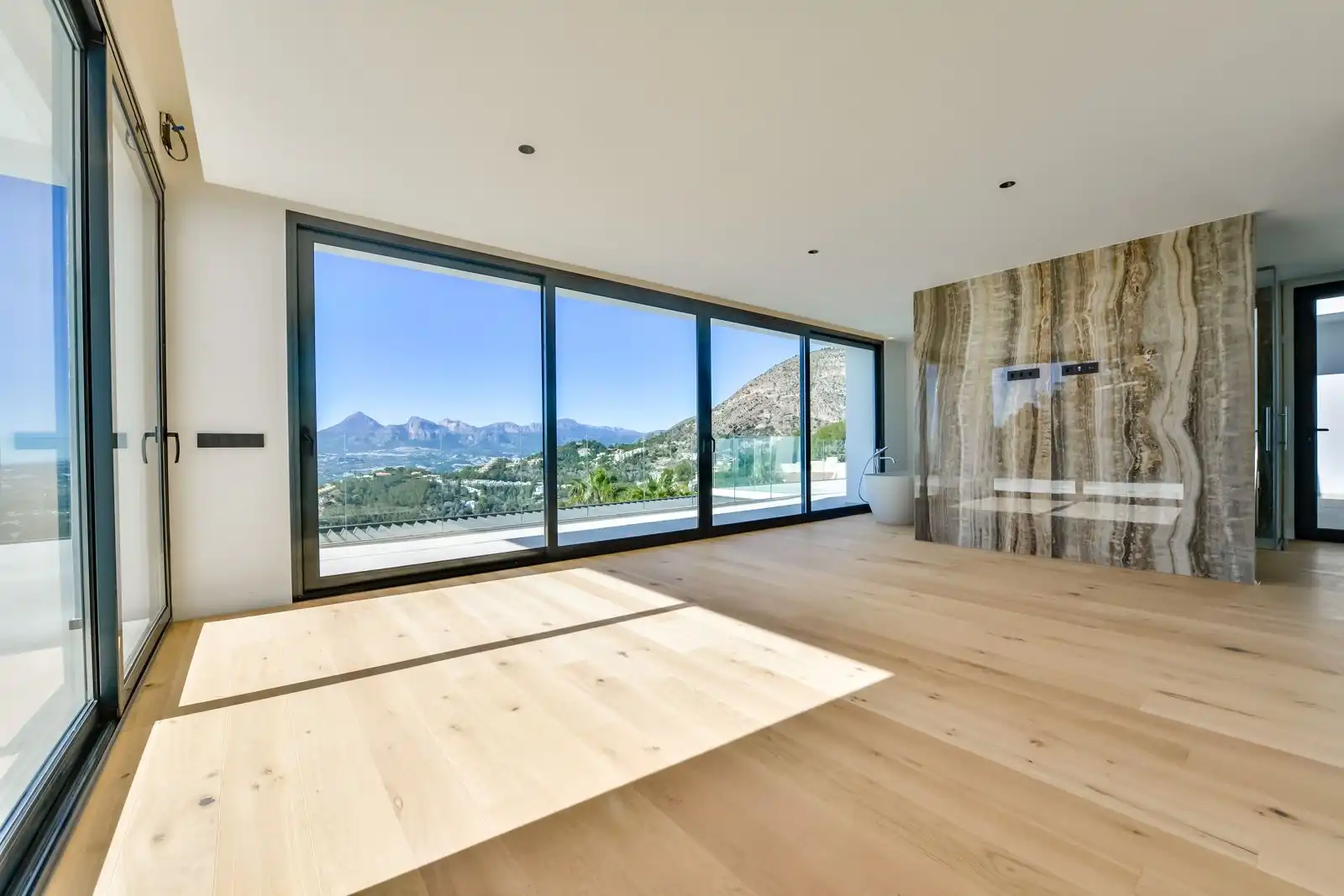 Sala de estar de Casa o chalet en venta en Altea con Aire acondicionado, Calefacción y Jardín privado