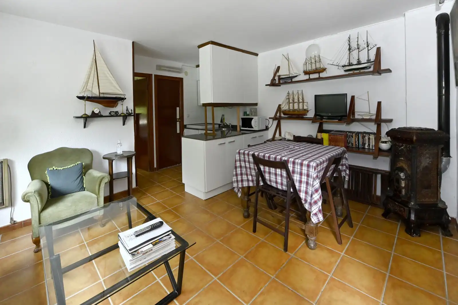 Sala de estar de Casa o chalet en venta en Cabezón de la Sal con Calefacción, Jardín privado y Terraza
