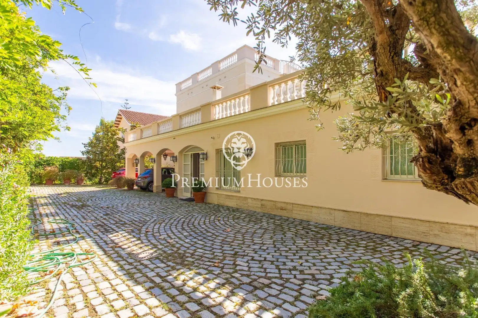 Houses for sale in Califòrnia - Santa Madrona