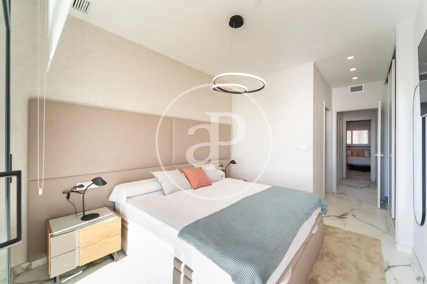 Habitación de Piso en venta en Benidorm con Aire acondicionado, Calefacción y Jardín privado