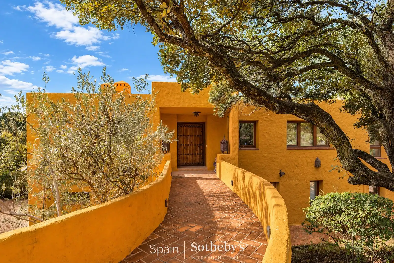 Vista exterior de Casa o chalet en venta en Las Rozas de Madrid con Aire acondicionado, Calefacción y Jardín privado