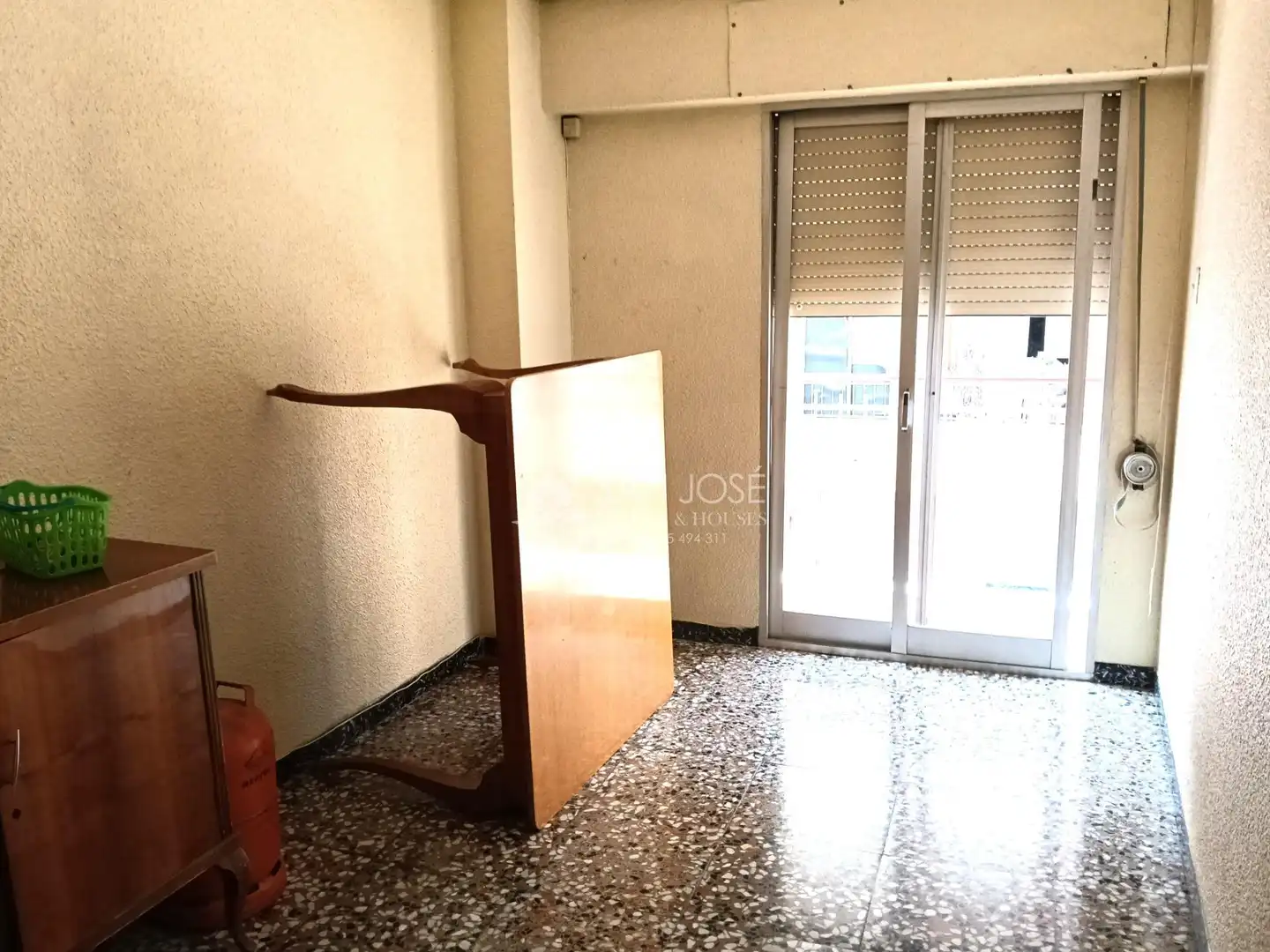 Dormitori de Pis en venda en Aspe amb Calefacció, Terrassa i Balcó