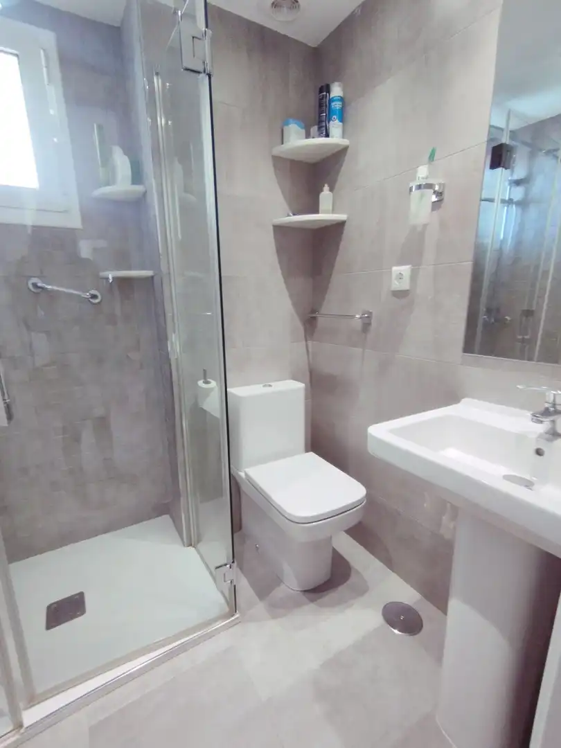Baño de Apartamento de alquiler en Fuengirola con Terraza