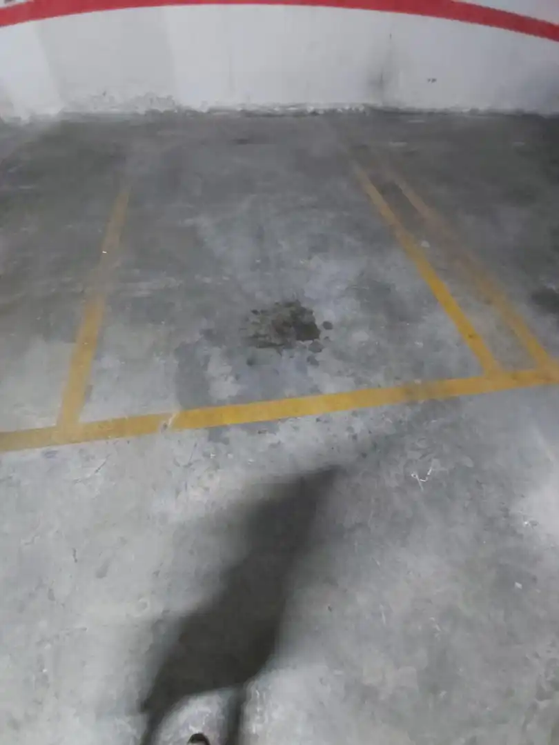 Parkplatz von Wohnung zum Verkauf in Utrera mit Klimaanlage, Abstellraum und Möbliert