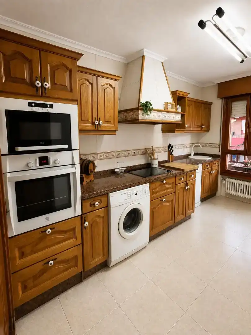 Küche von Wohnung zur Miete in Siero mit Klimaanlage