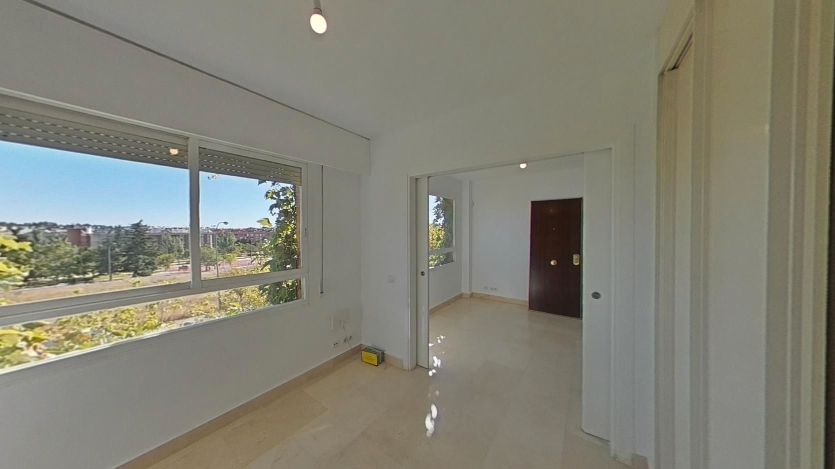 Bedroom of Flat for sale in  Madrid Capital