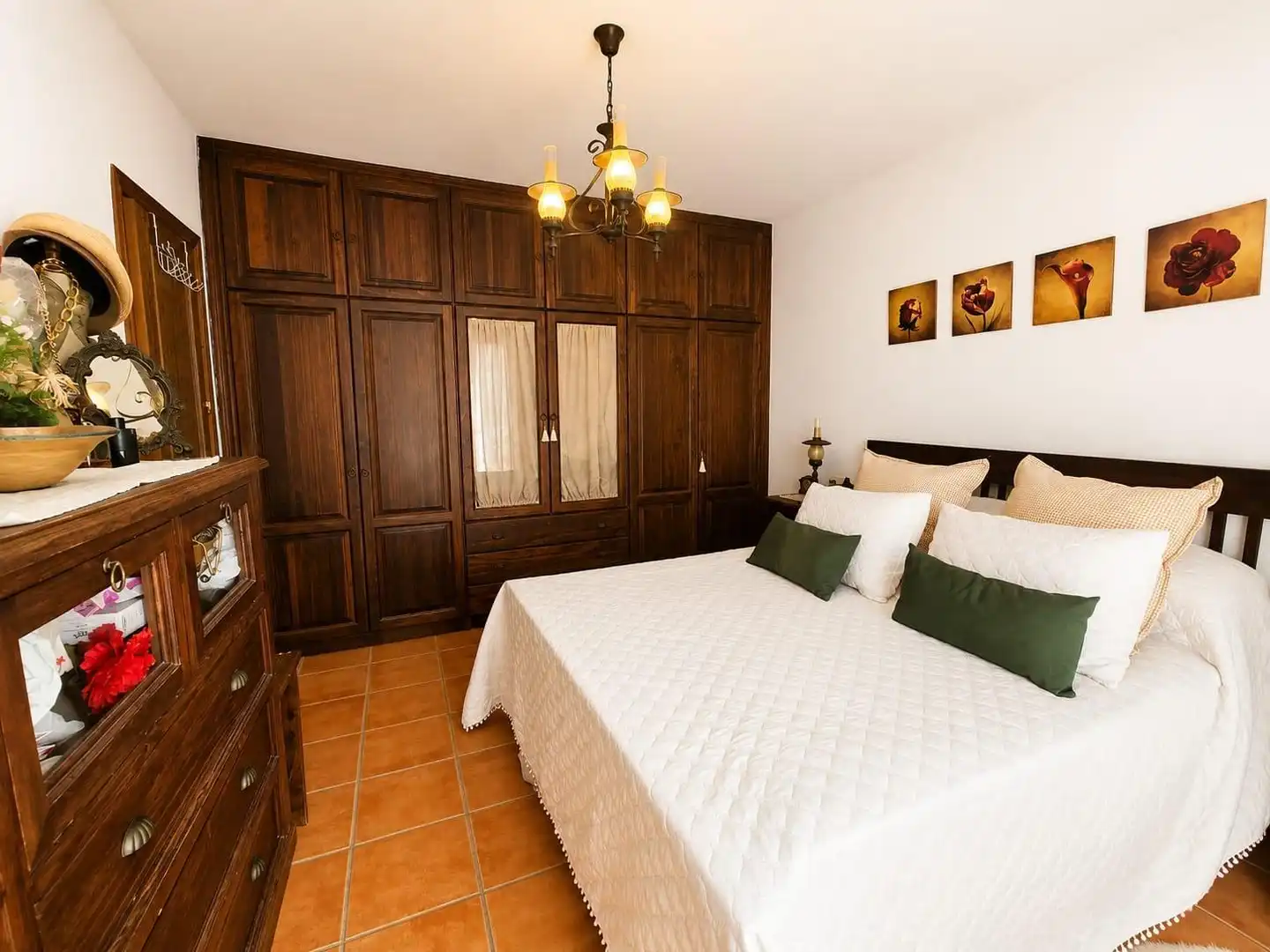 Habitación de Casa adosada en venta en Los Barrios