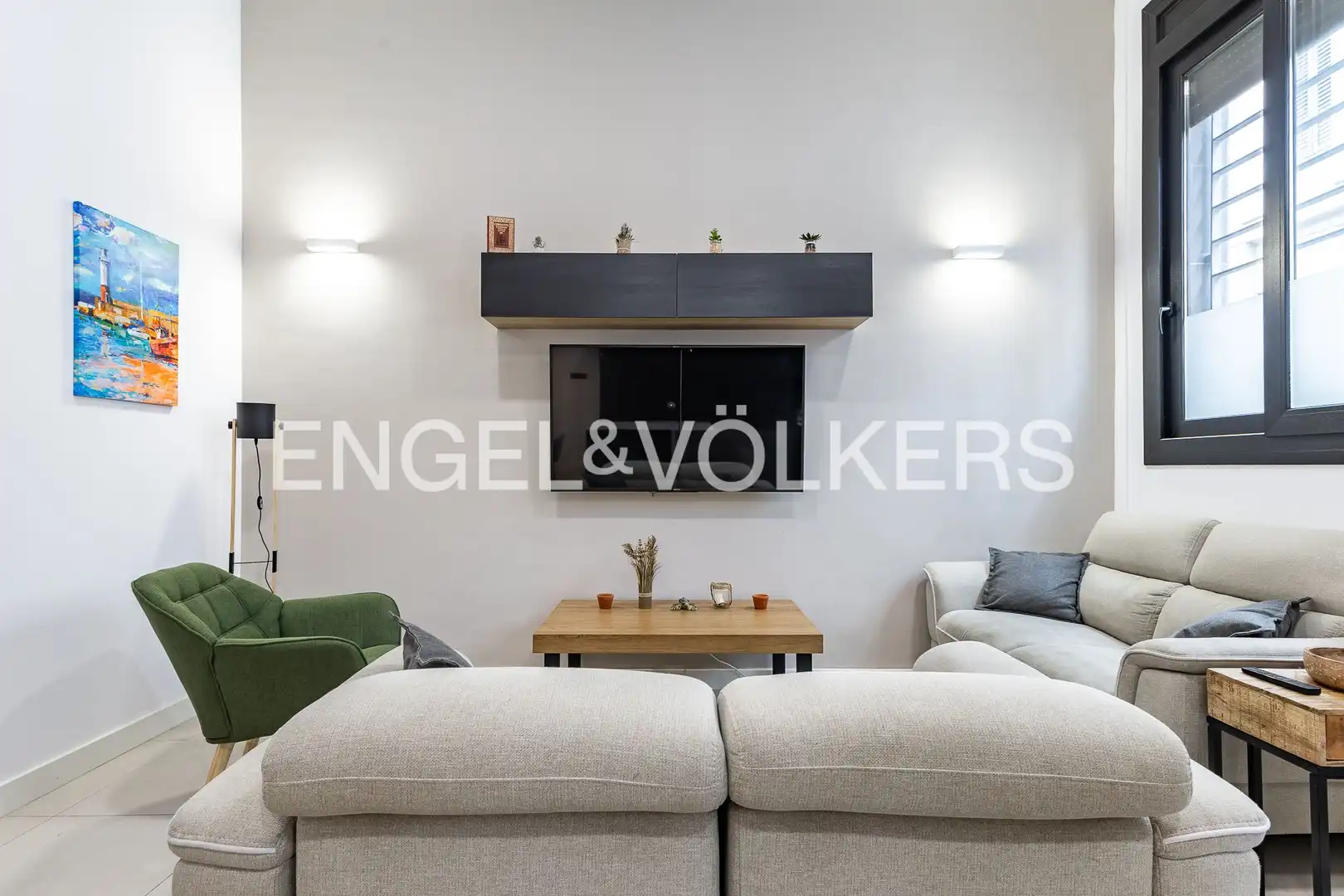 Sala de estar de Casa adosada en venta en Badalona con Aire acondicionado, Calefacción y Terraza