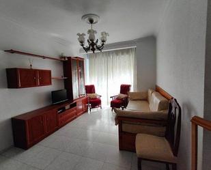 Living room of Flat for sale in  Sevilla Capital  with Air Conditioner and Terrace