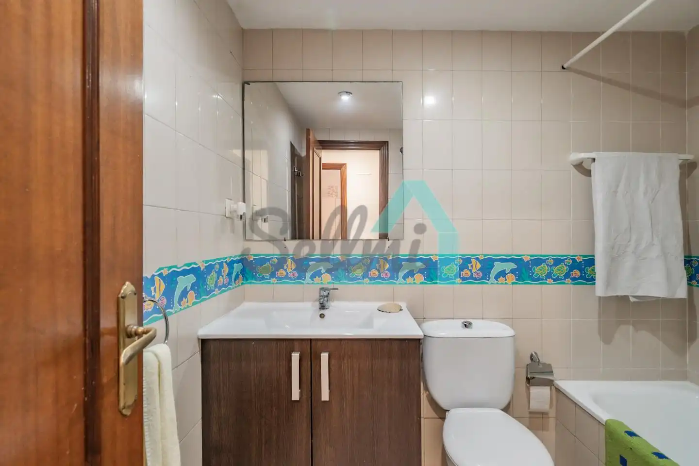Baño de Piso de alquiler en Oviedo  con Calefacción, Parquet y Terraza