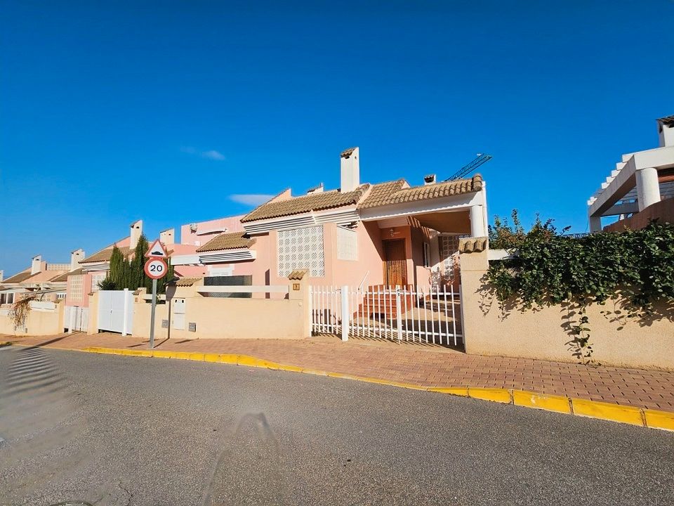 Exterior view of Single-family semi-detached for sale in Santa Pola  with Air Conditioner, Private garden and Terrace