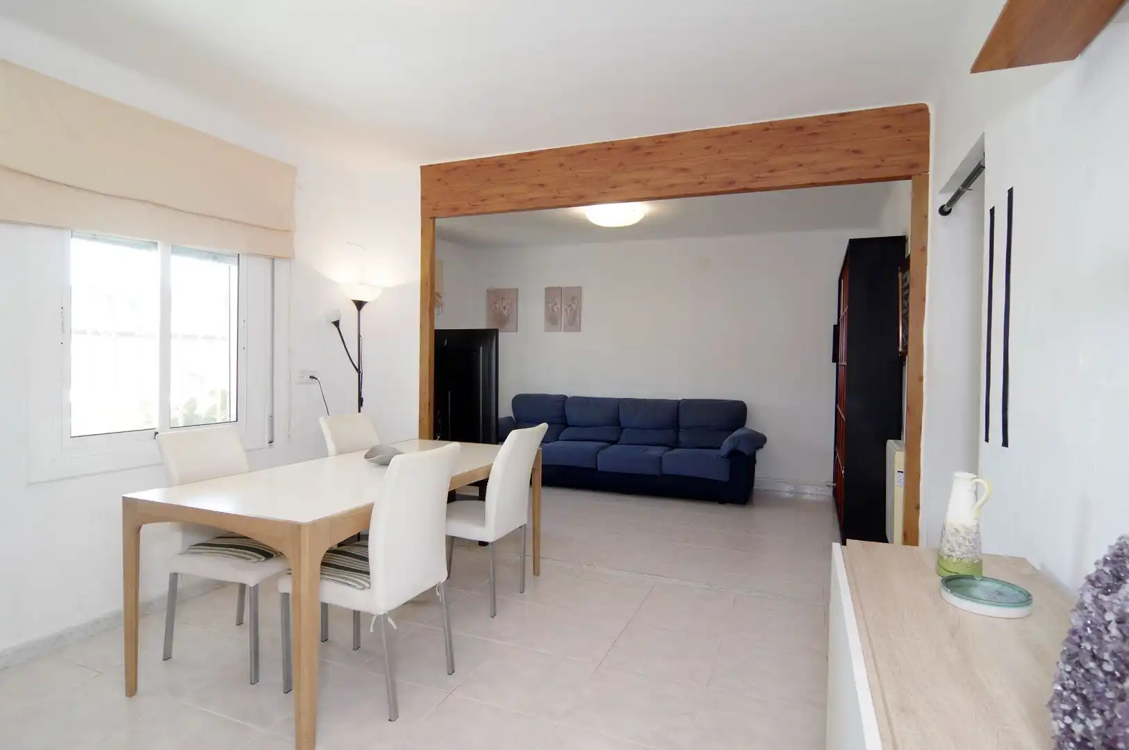 Sala d'estar de Casa o xalet en venda en Sant Vicenç Dels Horts amb Aire condicionat, Calefacció i Jardí privat