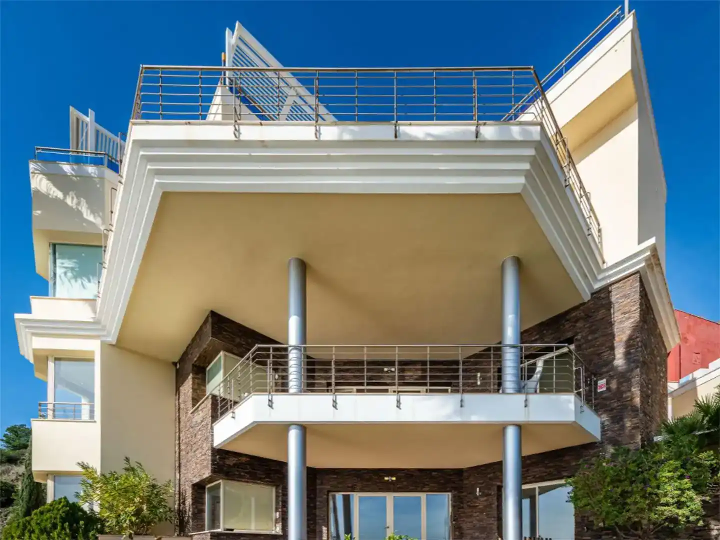 Außenansicht von Wohnung zum Verkauf in Torrox mit Klimaanlage, Schwimmbad und Balkon