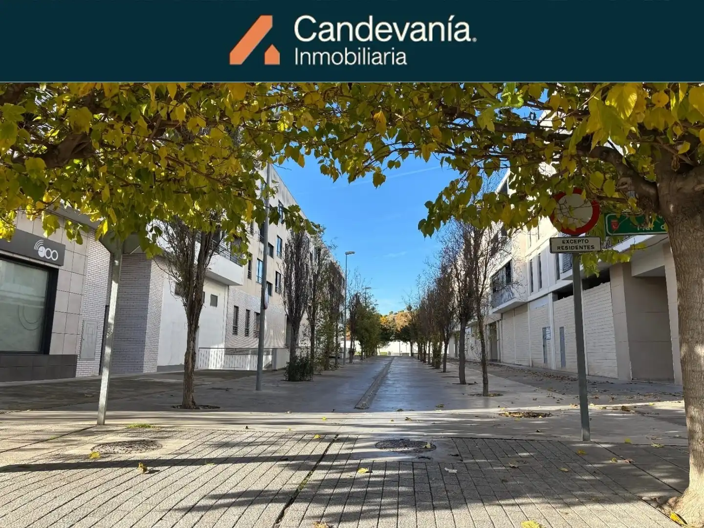 Gewerbefläche zum Verkauf in Calle Mar de Tasmania