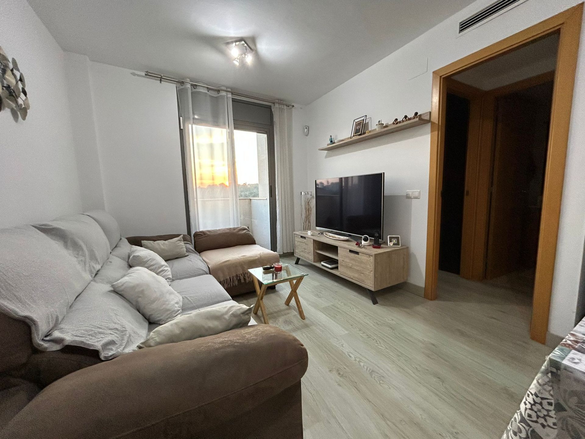 Wohnzimmer von Wohnung zum Verkauf in Calafell mit Klimaanlage, Heizung und Terrasse