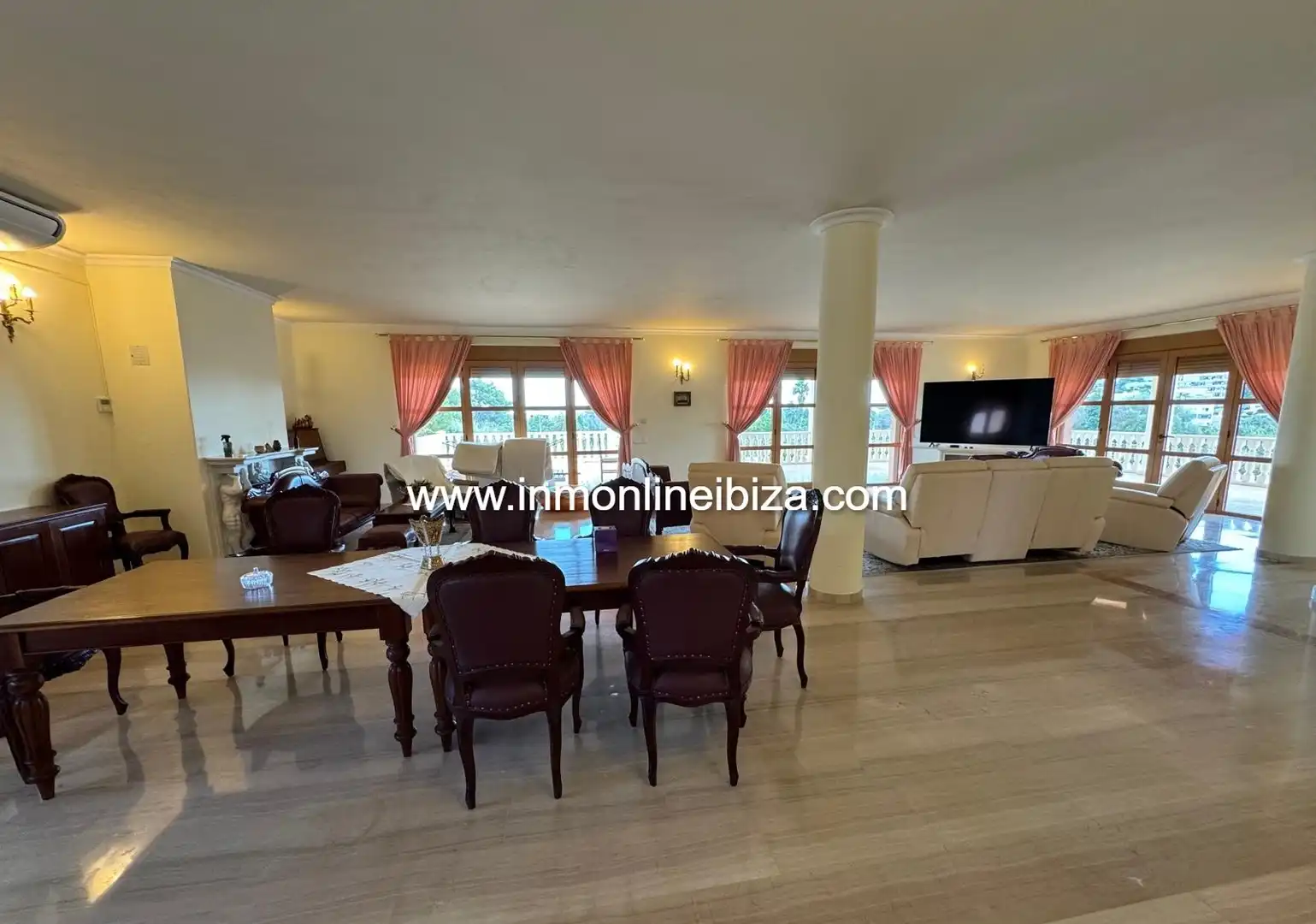 Chalet con piscina en alquiler en Carrer Noruega, imagen 6