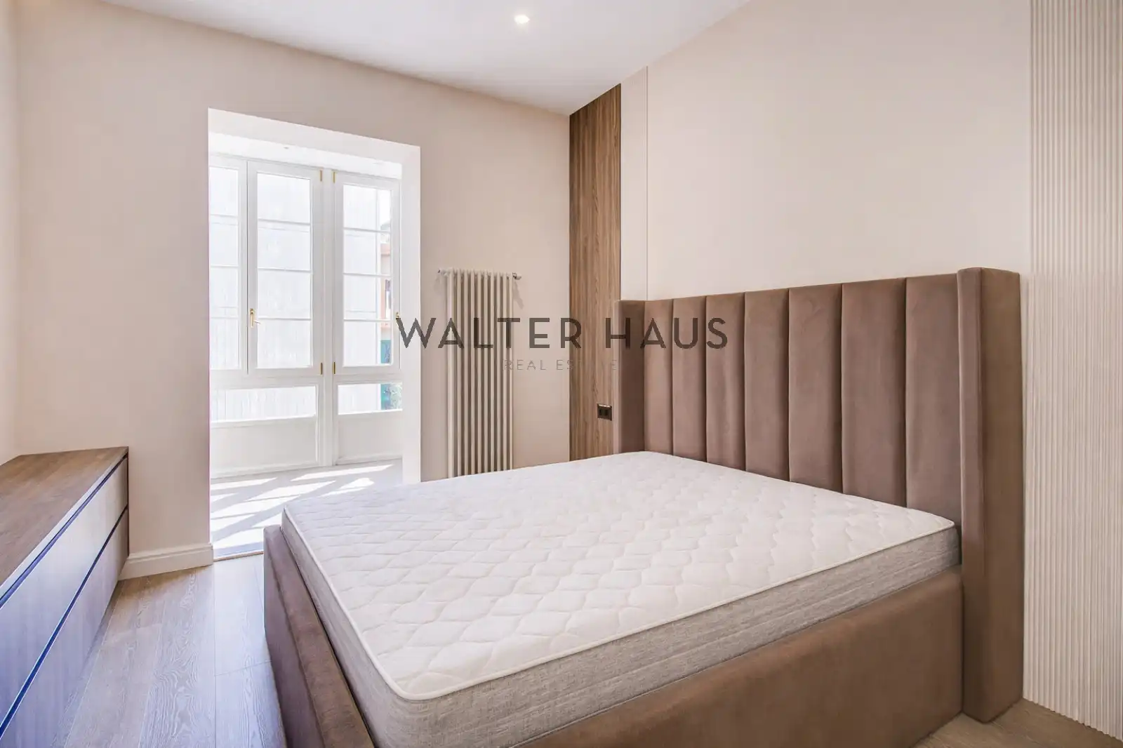 Schlafzimmer von Wohnung zum Verkauf in Barcelona mit Klimaanlage und Heizung