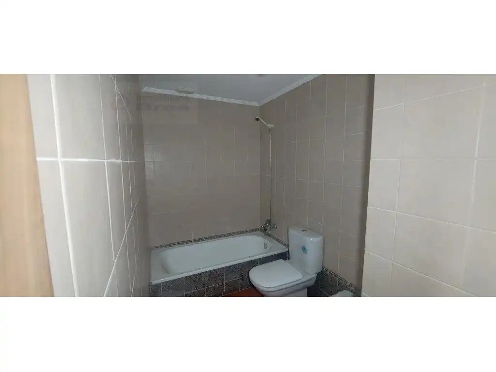 Baño de Piso en venta en Silleda