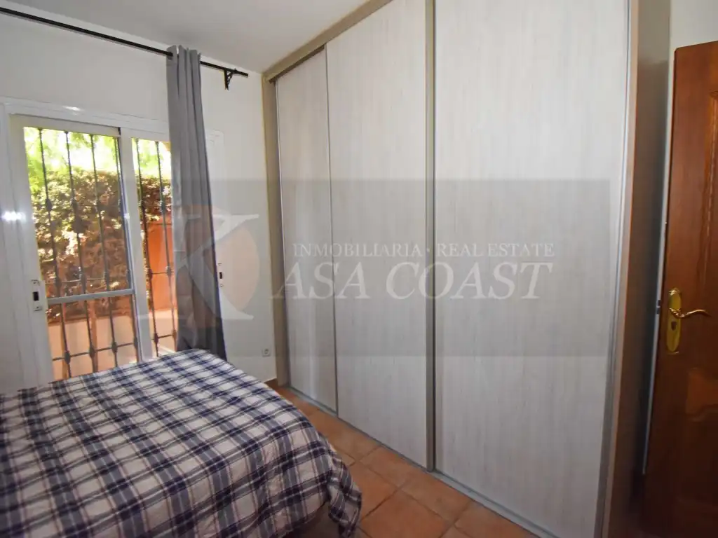Dormitori de Casa o xalet en venda en Mijas amb Aire condicionat, Jardí privat i Terrassa