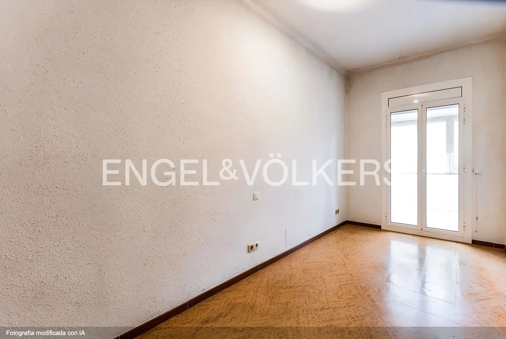 Wohnung zum Verkauf in Barcelona mit Klimaanlage, Heizung und Terrasse