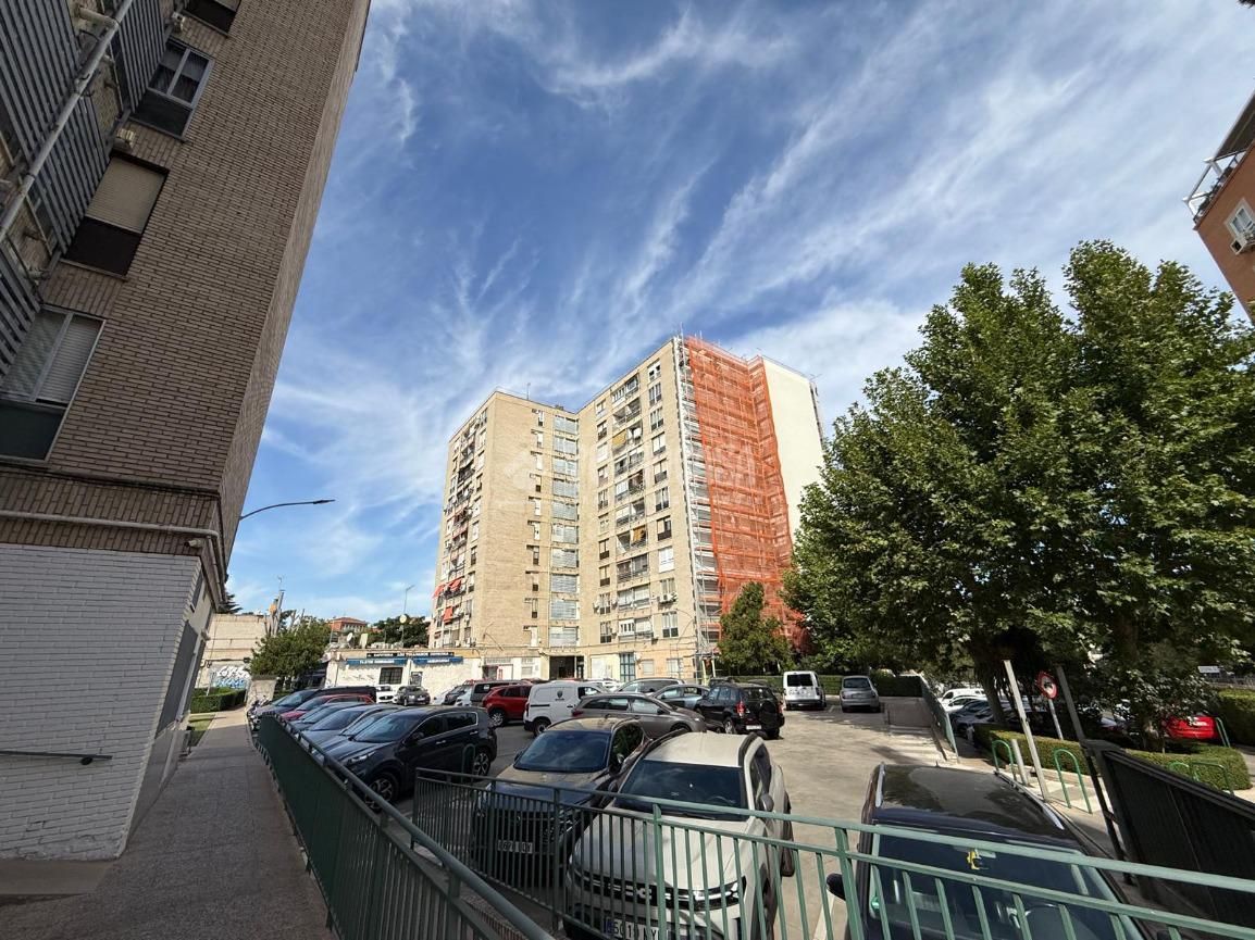 Exterior view of Flat for sale in  Madrid Capital  with Air Conditioner, Heating and Home automation