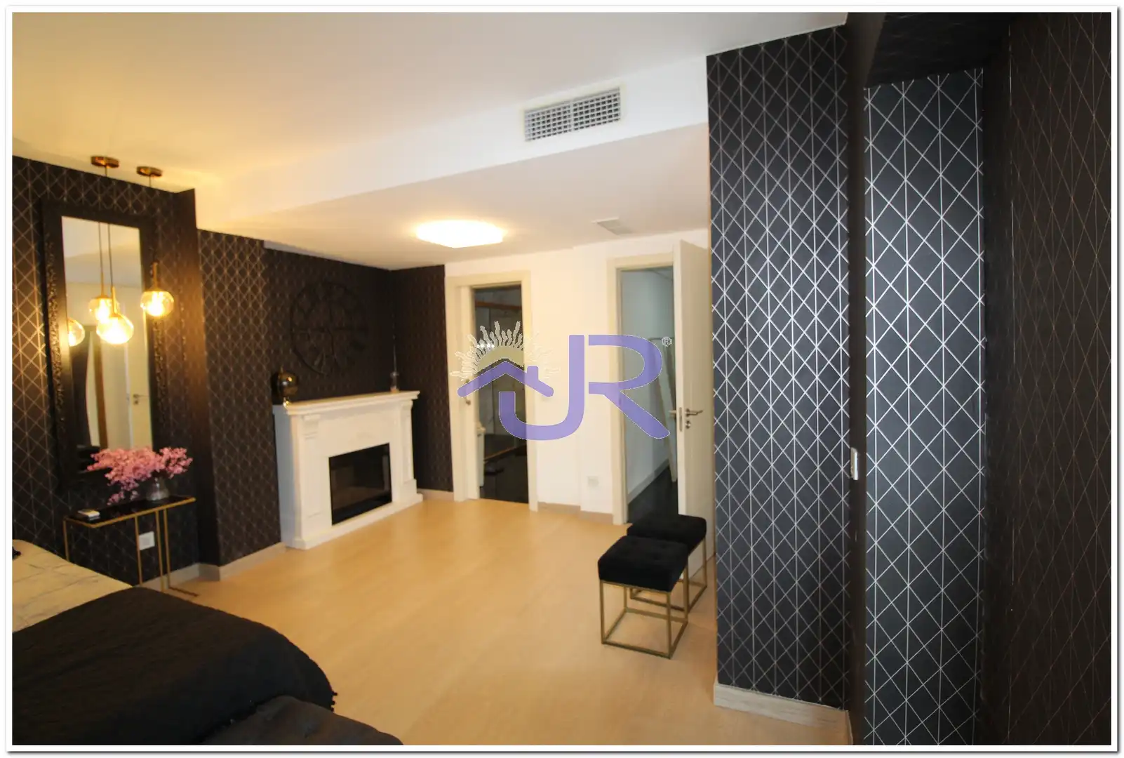 Living room of Houses for sale in Paracuellos de Jarama  with Air Conditioner, Private garden and Swimming Pool