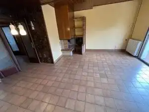 Einfamilien-Reihenhaus zum Verkauf in Vic mit Heizung, Terrasse und Ofen