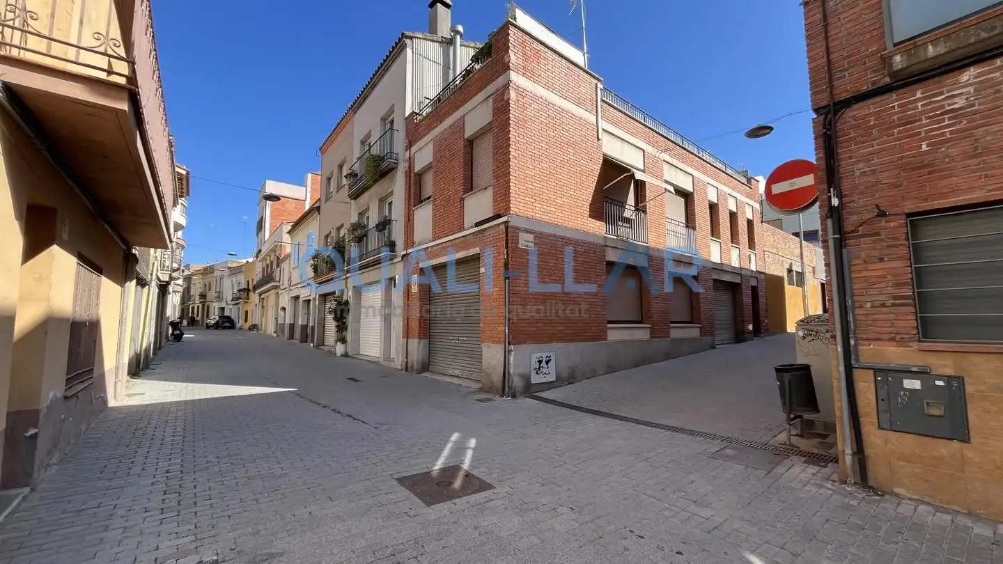 Exterior view of Duplexes for sale in Sant Feliu de Llobregat  with Air Conditioner, Heating and Parquet flooring