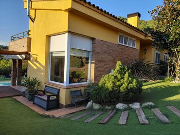 House with pool for sale in Vilanova del Vallès